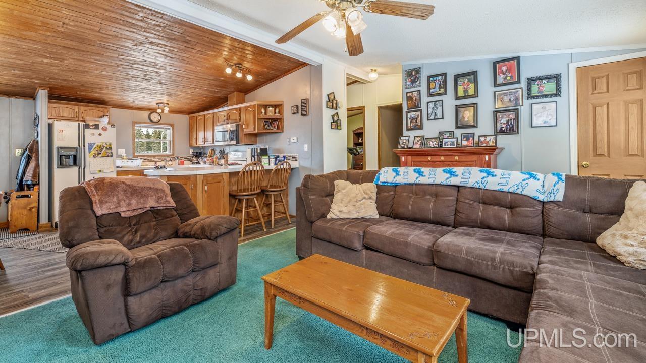 W4593 Number 34 Road Nadeau, MI 49863 - Photo 7 of 29