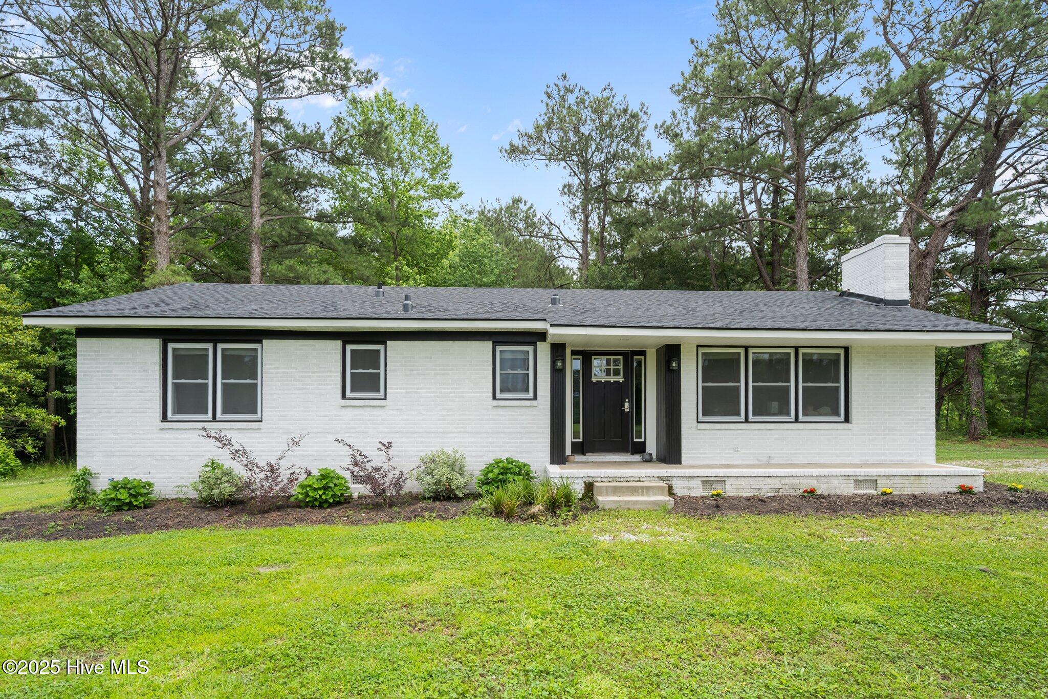 206 Justice Road Jacksonville, NC 28540 - Photo 1 of 29 front pic