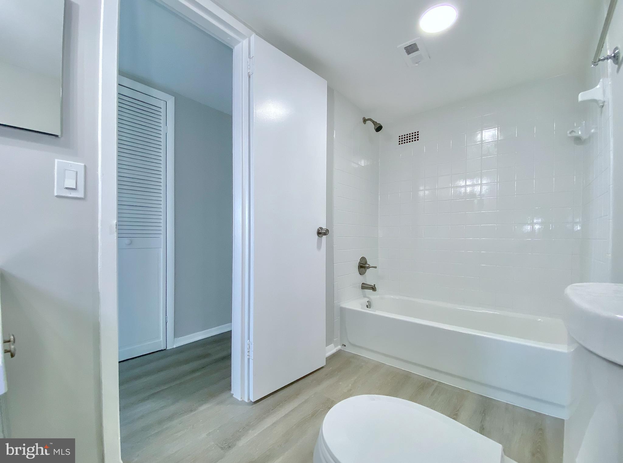 1836 Metzerott Road, Unit 821 Adelphi, MD 20783 - Photo 19 of 23