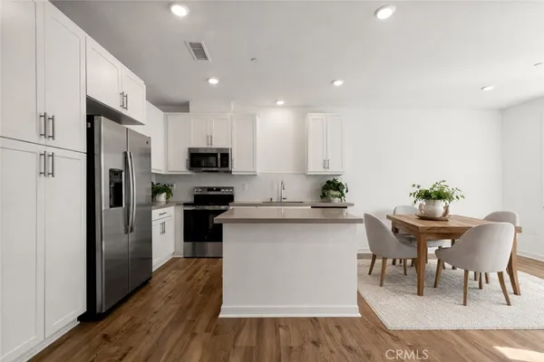 $399,999 | 6123 Valentina Way, Unit 303, Eastvale, CA 92880