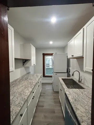 $2,800 | 6 Holmes Street, Unit 1, Nashua, NH 03060