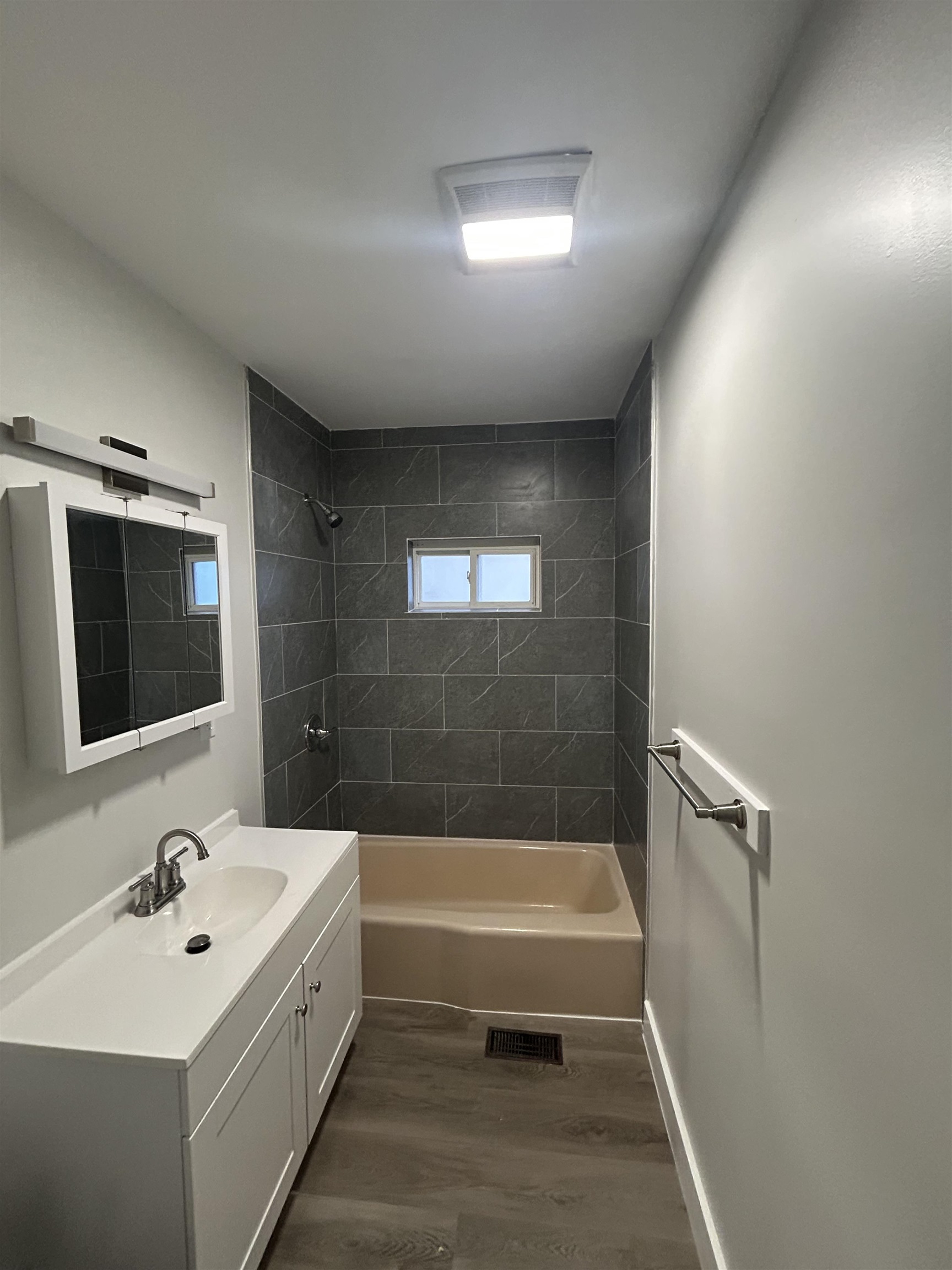 6 Holmes Street, Unit 1 Nashua, NH 03060 - Photo 10 of 15