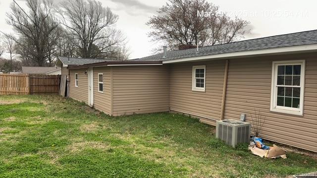 101 Hunt Street Dexter, MO 63841 - Photo 3 of 16