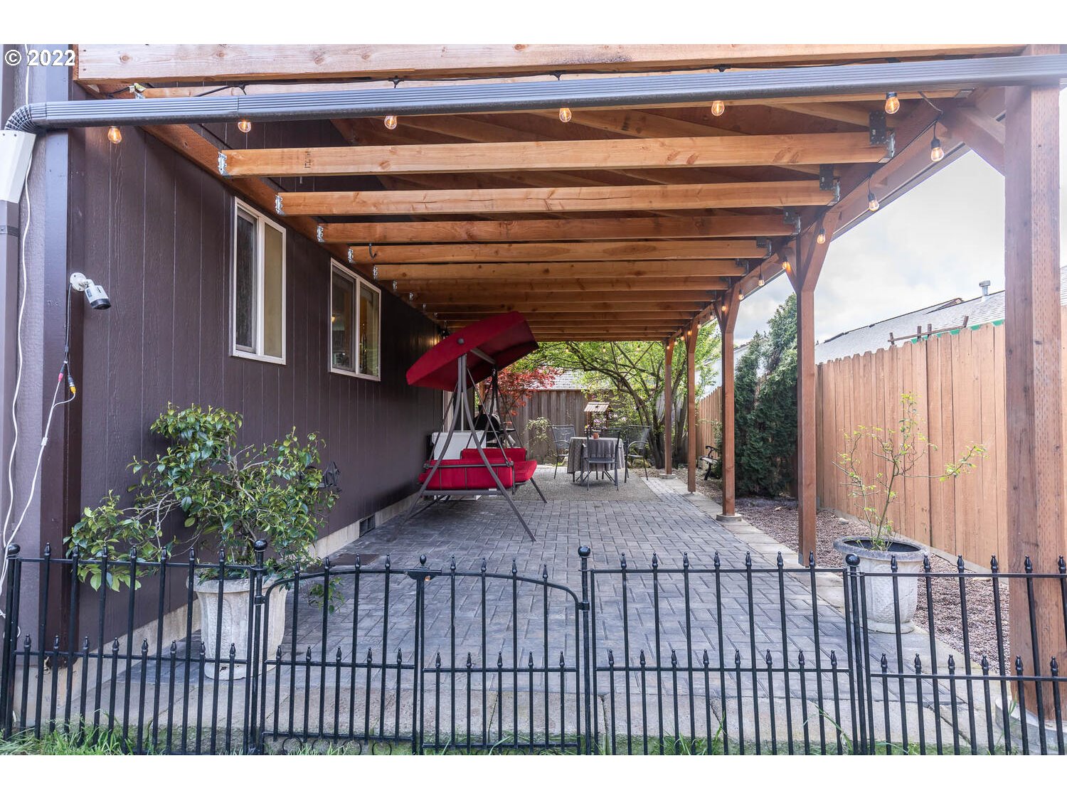 1013 Southwest Ivory Loop Gresham, OR 97080 - Photo 26 of 31 a view of a porch