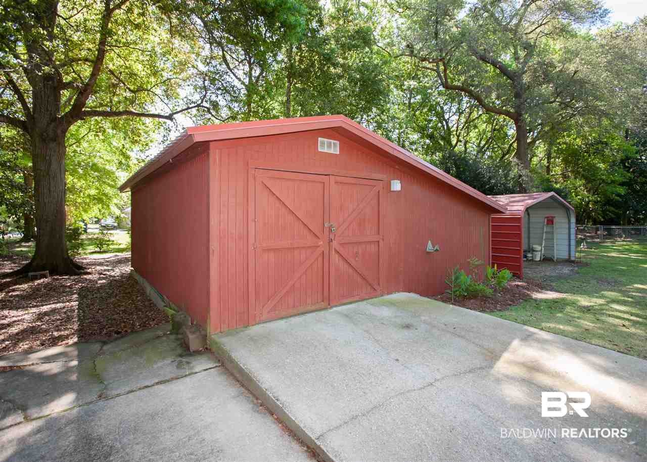 7470 Helton Drive Foley, AL 36535 - Photo 34 of 41 Gallery Image 34