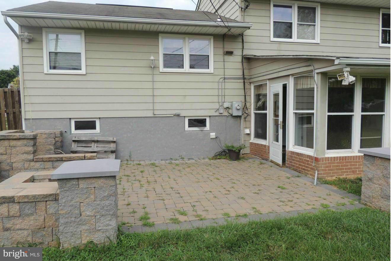 5815 Oakland Road Halethorpe, MD 21227 - Photo 2 of 6 Exterior (Rear)