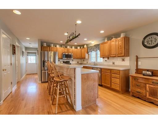 43 Campbell Street Rutland, MA 01543 - Photo 4 of 30