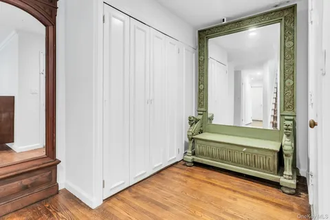 $1,399,000 | 11 Soundview Drive, Glen Cove, NY 11542