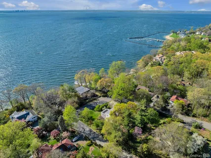 $1,399,000 | 11 Soundview Drive, Glen Cove, NY 11542