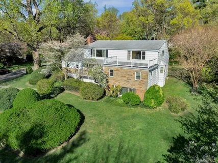 $1,399,000 | 11 Soundview Drive, Glen Cove, NY 11542