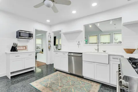 $1,399,000 | 11 Soundview Drive, Glen Cove, NY 11542