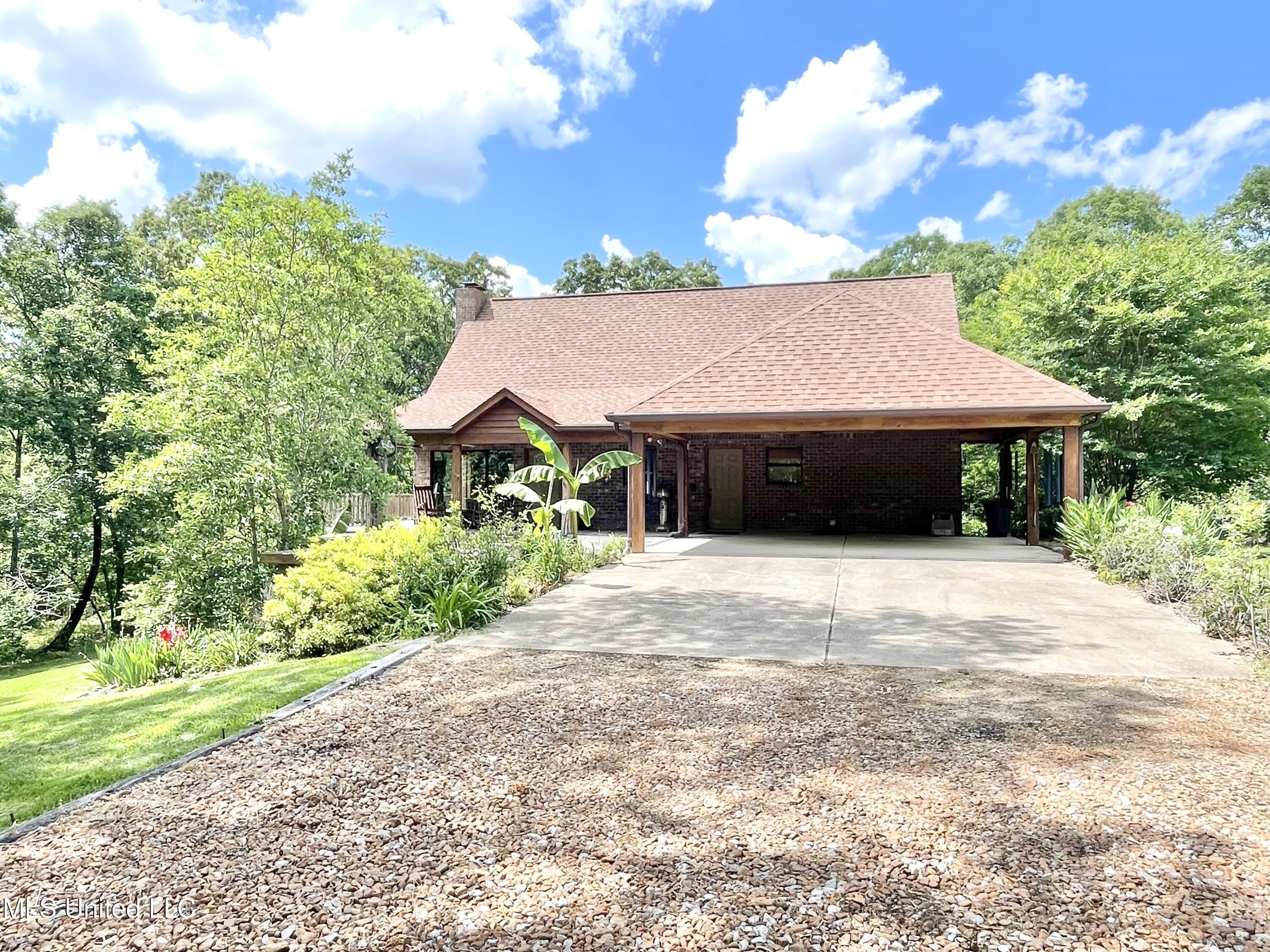 293 Colston Road Holly Springs, MS 38635 - Photo 1 of 45 B03C313F-2756-467F-8EE3-5C4A12733DA3