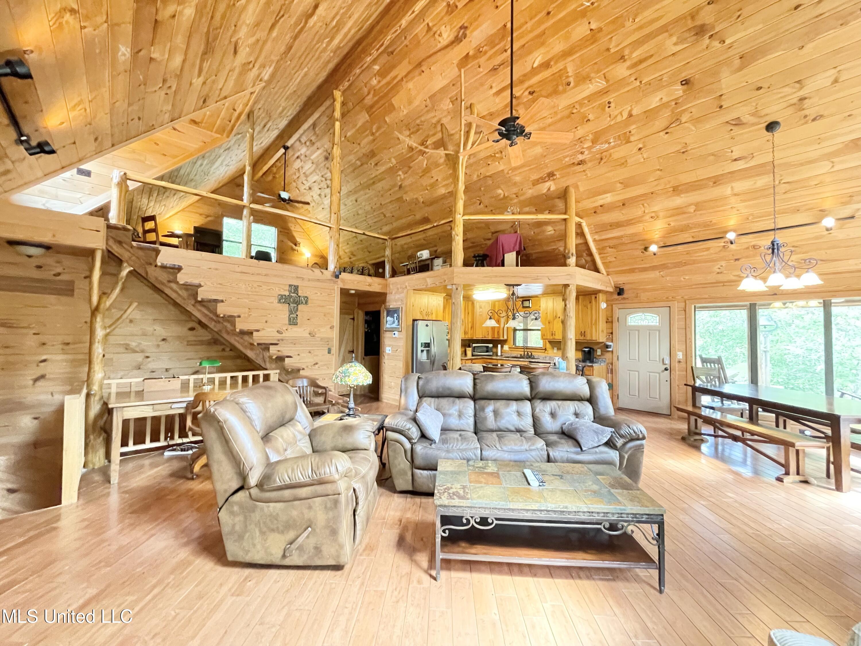 293 Colston Road Holly Springs, MS 38635 - Photo 8 of 45 0945CA22-EA97-4251-881C-3B8318B0CF87