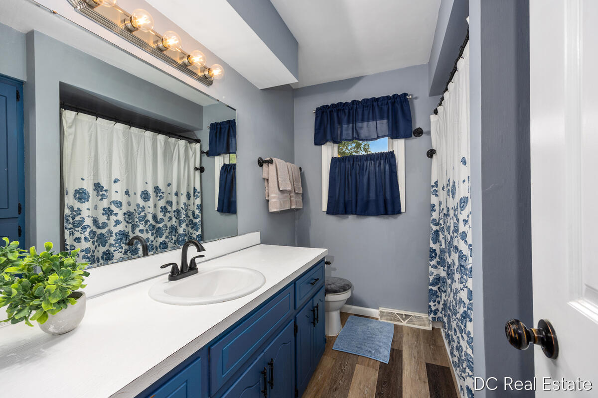 15721 West Almy Road Howard City, MI 49329 - Photo 16 of 35 15721-W-Almy_018