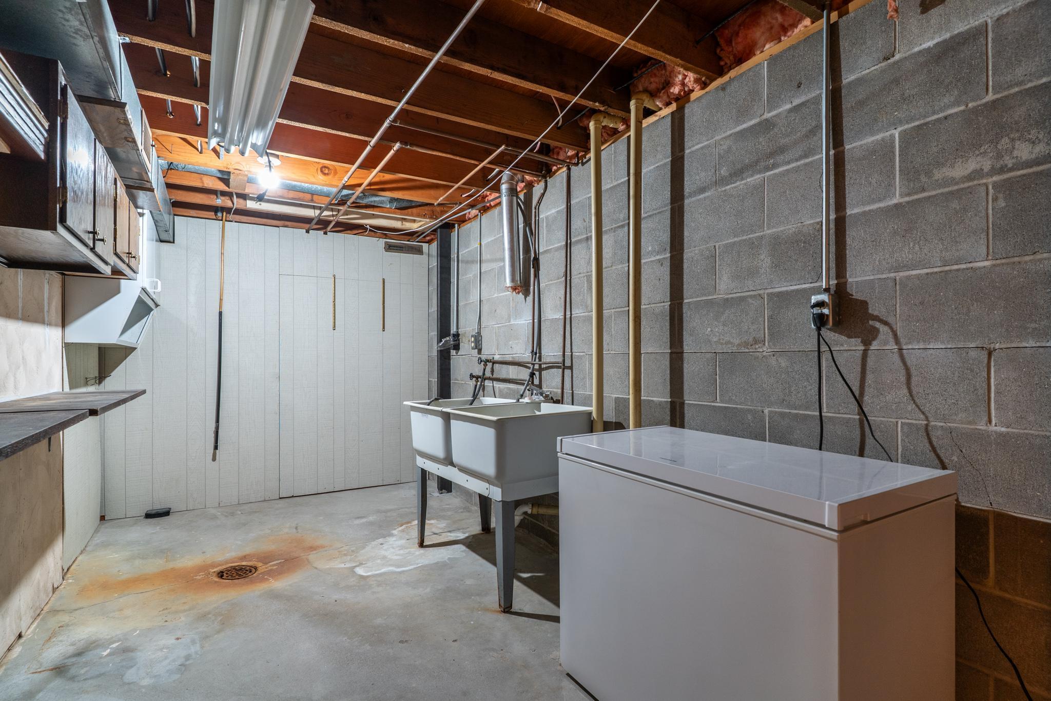 416 Crescent Avenue Crookston, MN 56716 - Photo 19 of 42