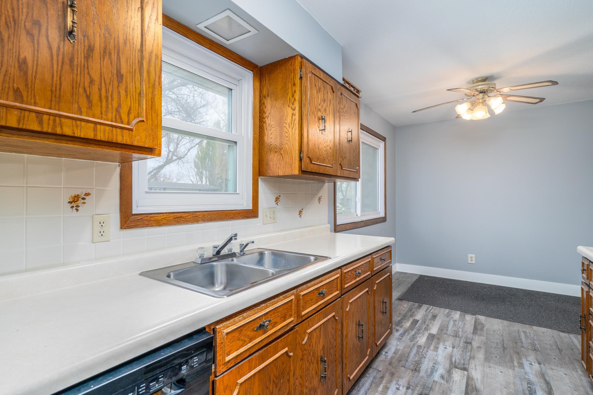 416 Crescent Avenue Crookston, MN 56716 - Photo 25 of 42