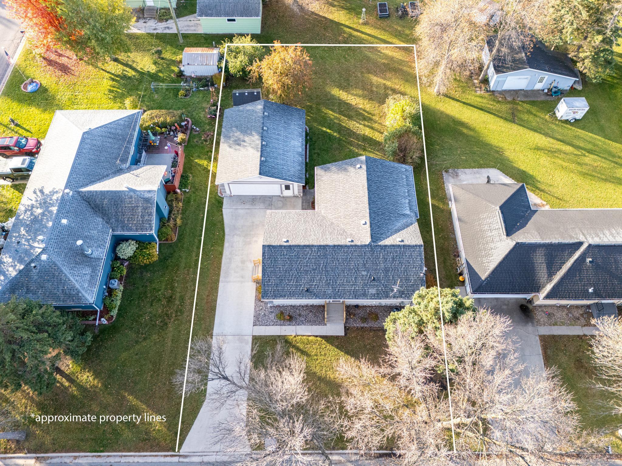 416 Crescent Avenue Crookston, MN 56716 - Photo 3 of 42