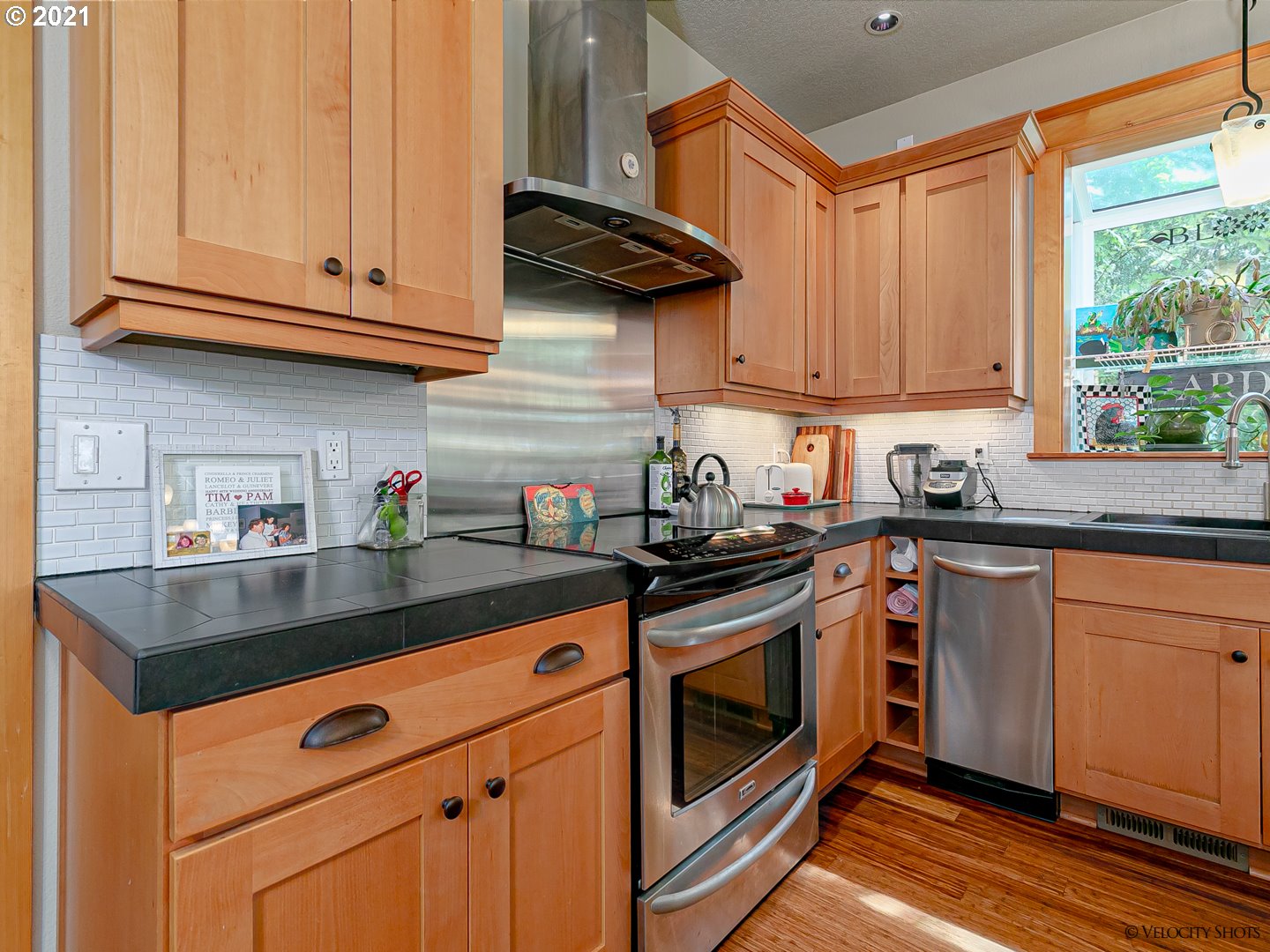 33953 Southeast Rainbow Road Estacada, OR 97023 - Photo 11 of 32 Gallery Image 11