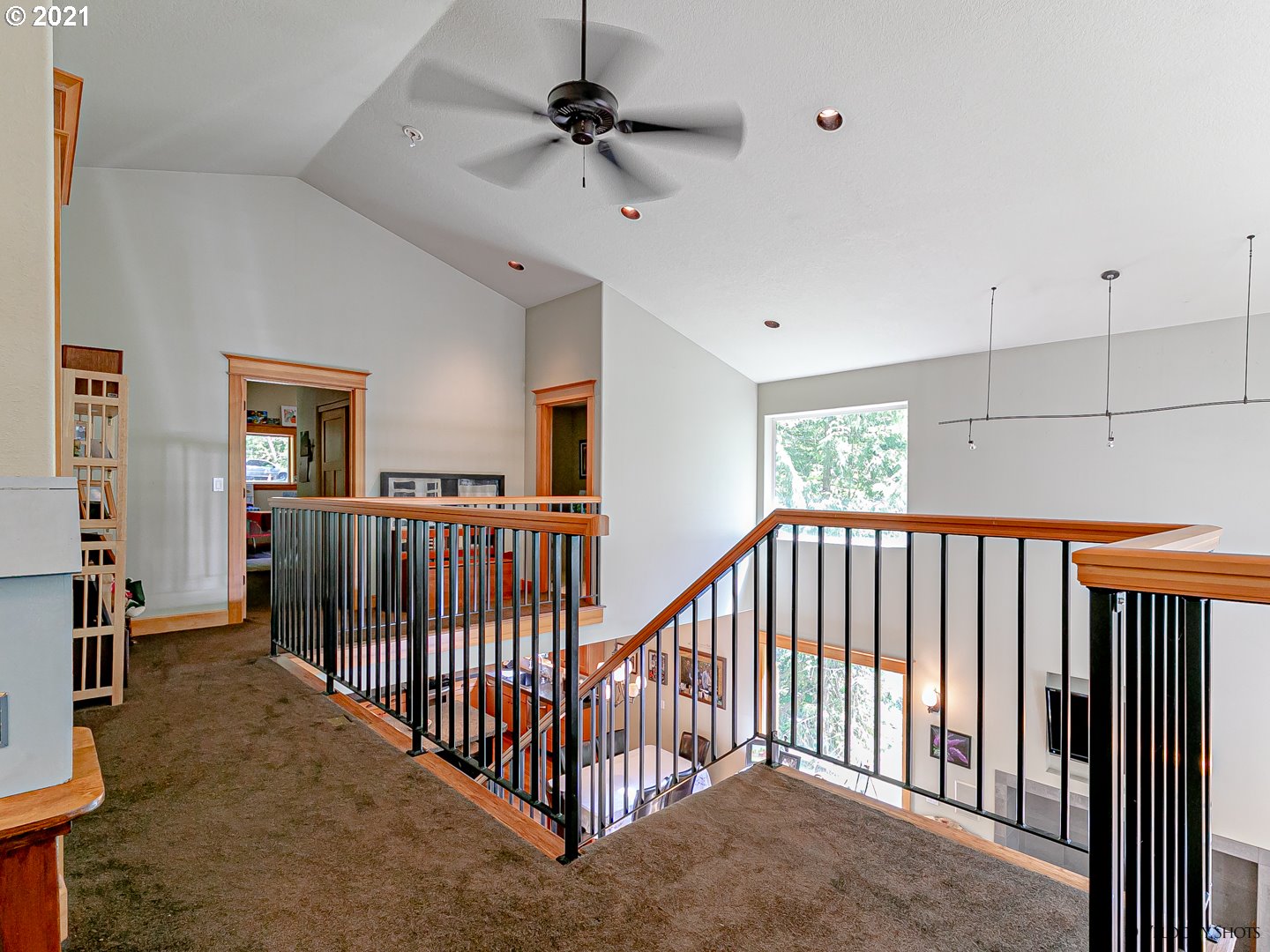 33953 Southeast Rainbow Road Estacada, OR 97023 - Photo 24 of 32 Gallery Image 24