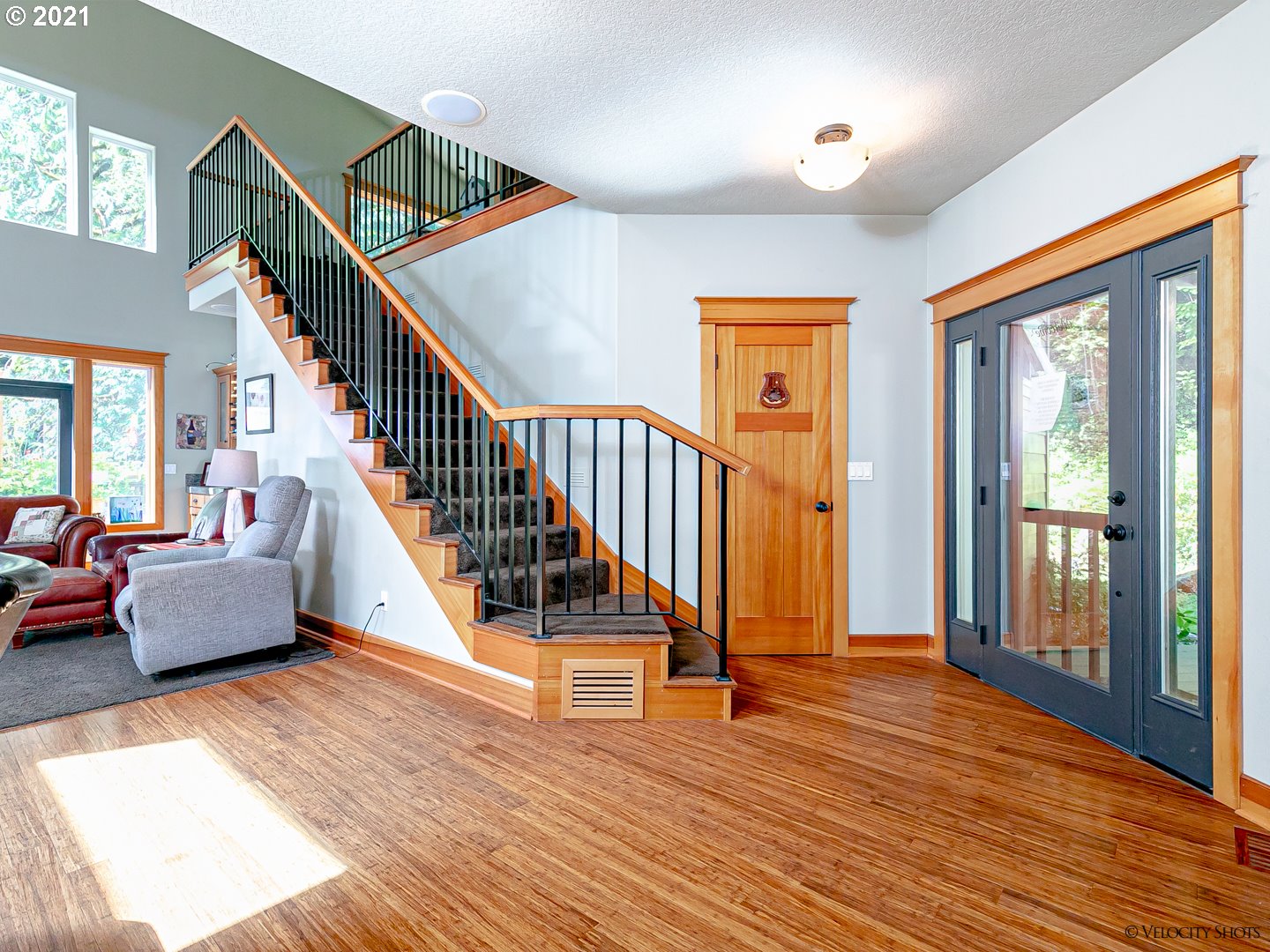 33953 Southeast Rainbow Road Estacada, OR 97023 - Photo 5 of 32 Gallery Image 5