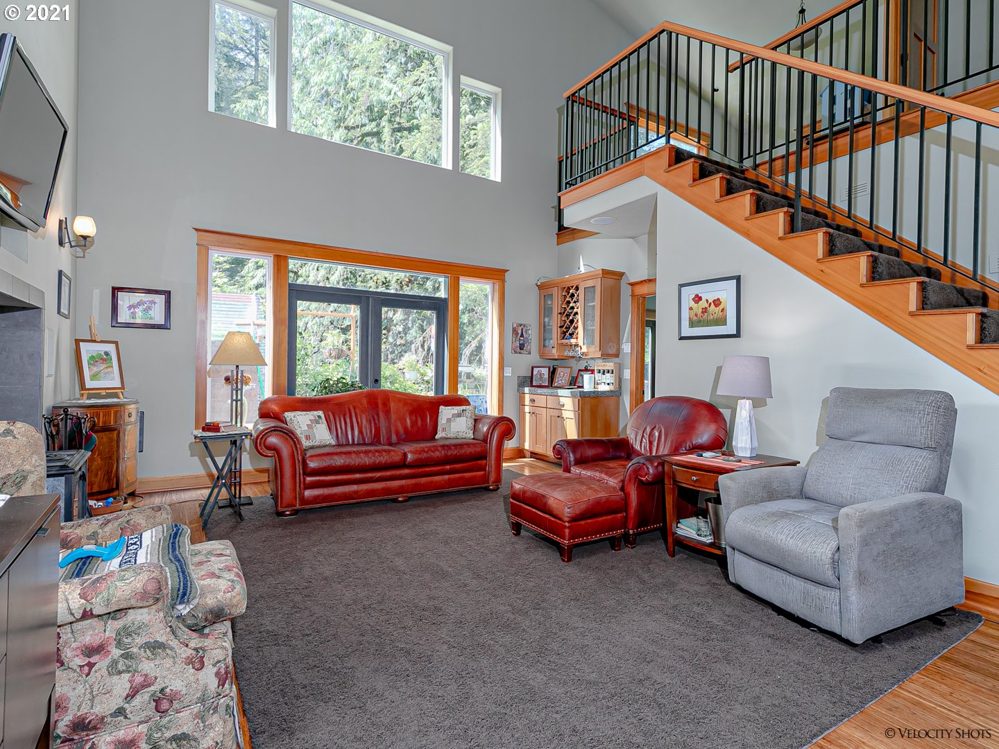 33953 Southeast Rainbow Road Estacada, OR 97023 - Photo 6 of 32 Gallery Image 6