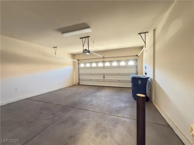 $2,699 | 10588 Parthenon Street, Las Vegas, NV 89183