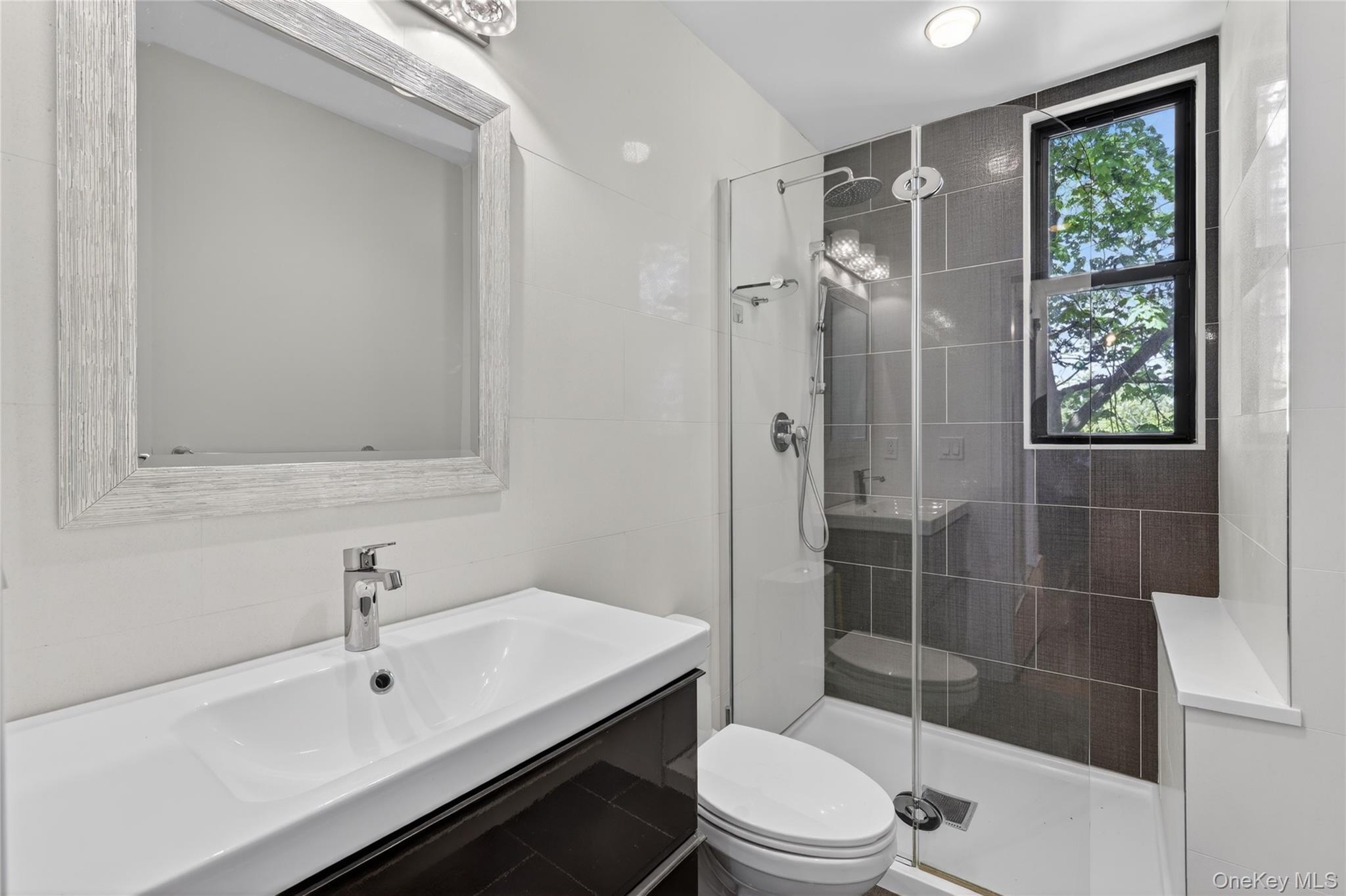 64 Sagamore Road, Unit D7 Bronxville, NY 10708 - Photo 15 of 20 Newly Renovated Bathroom