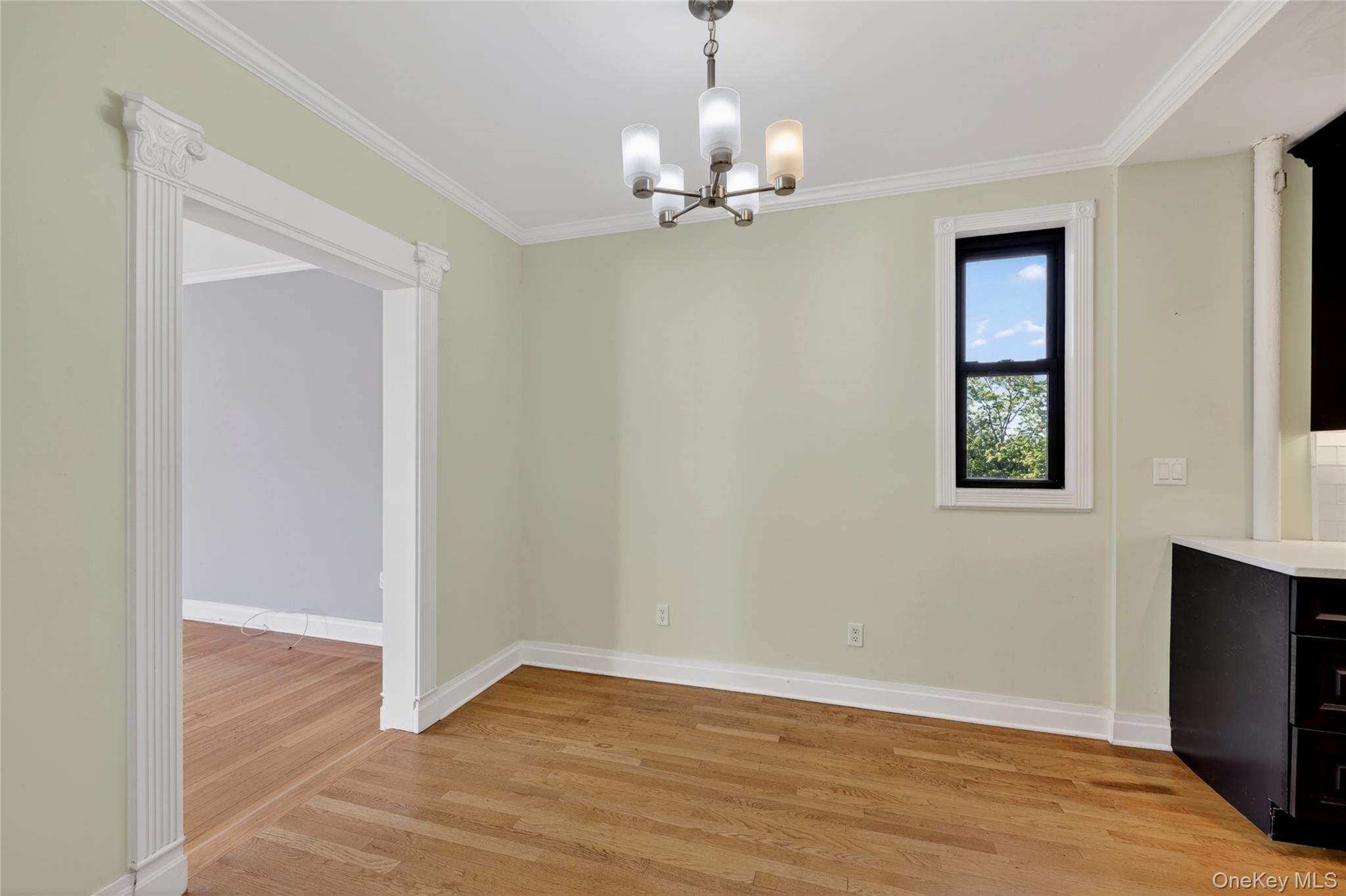 64 Sagamore Road, Unit D7 Bronxville, NY 10708 - Photo 8 of 20 Kitchen with Large dining area
