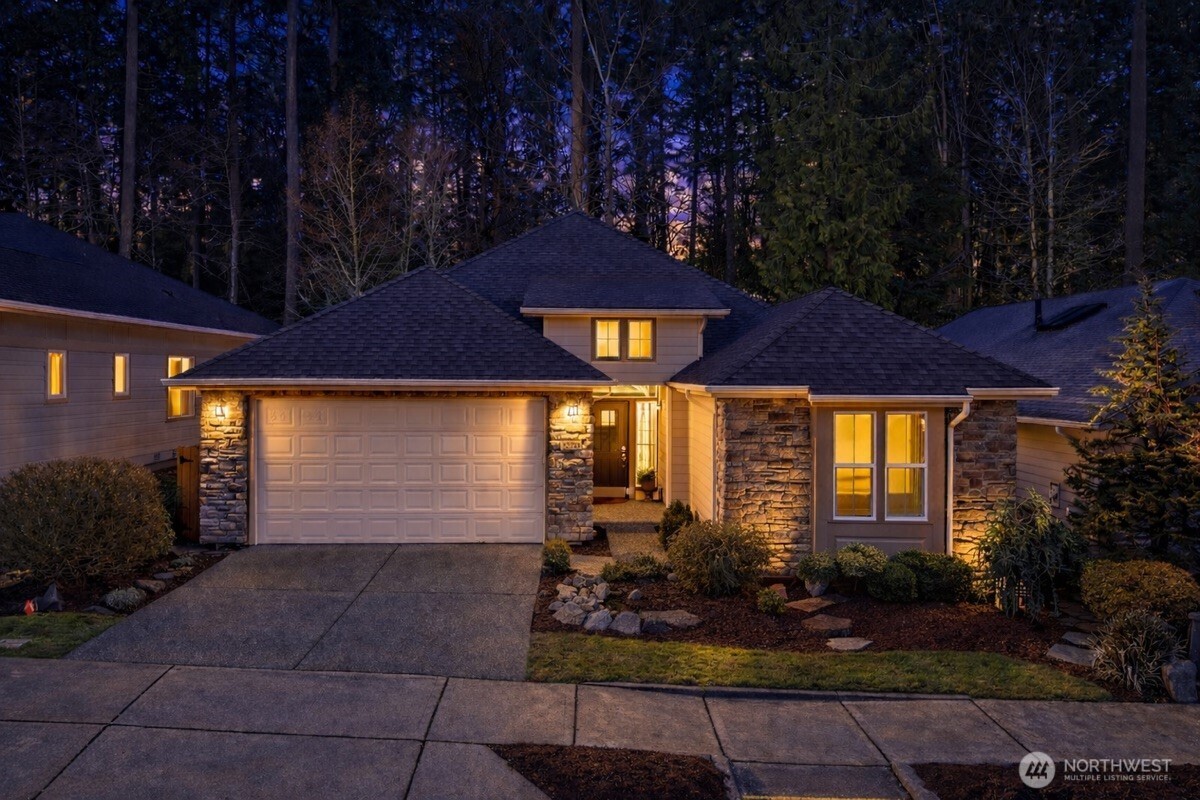 12735 Sun Break Way Northeast Redmond, WA 98053 - Photo 2 of 37 a front view of house with yard