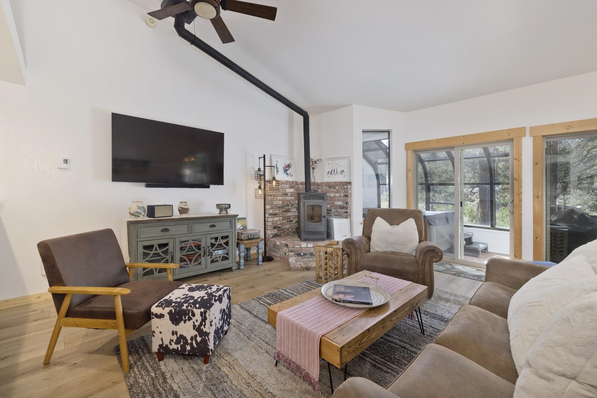 384 Joaquin Road, Unit 29 Mammoth Lakes, CA 93546 - Photo 1 of 32 Gallery Image 1