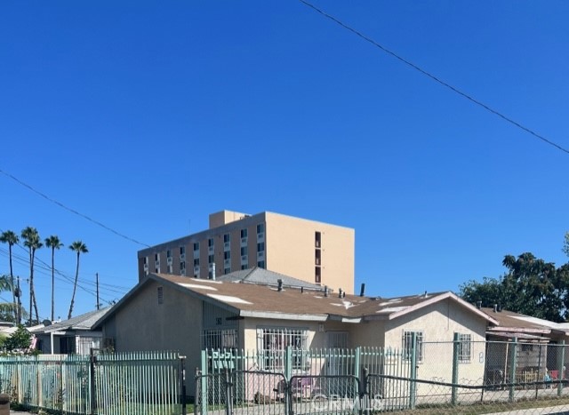 426 West Laurel Street Compton, CA 90220 - Photo 1 of 3