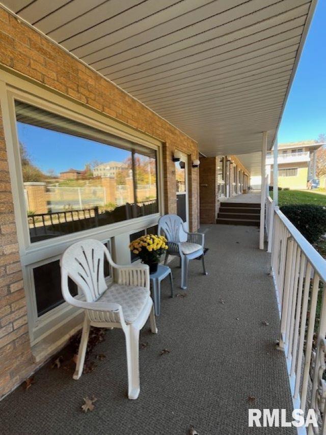 1104 Kimberly Road, Unit 407 Bettendorf, IA 52722 - Photo 4 of 26 Gallery Image 4