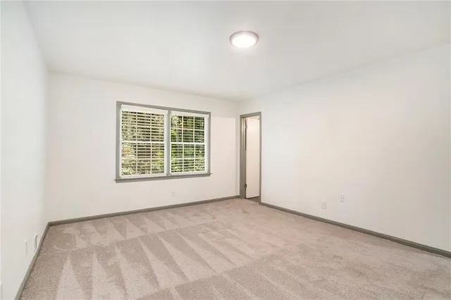 $3,000 | 525 Abernathy Road Northeast, Sandy Springs, GA 30328