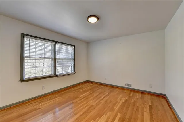 $3,000 | 525 Abernathy Road Northeast, Sandy Springs, GA 30328