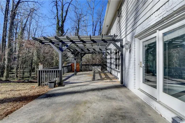 $3,000 | 525 Abernathy Road Northeast, Sandy Springs, GA 30328