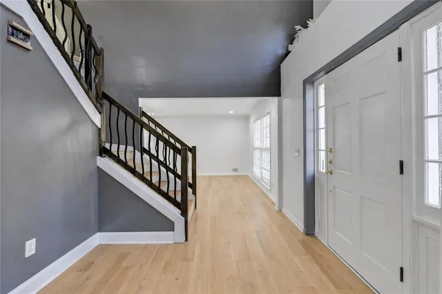 $3,000 | 525 Abernathy Road Northeast, Sandy Springs, GA 30328