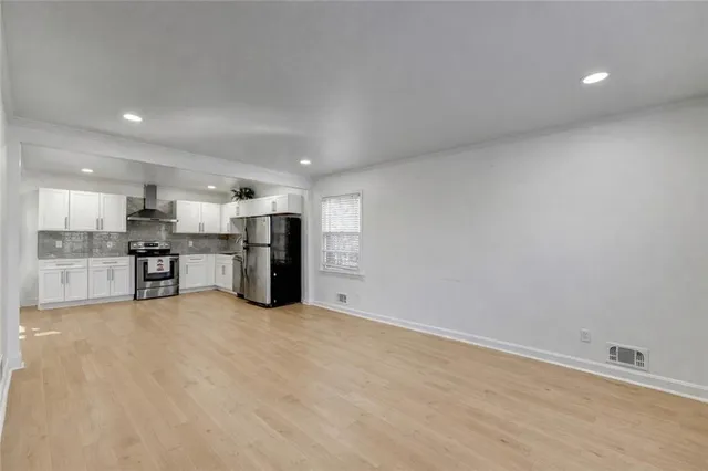 $3,000 | 525 Abernathy Road Northeast, Sandy Springs, GA 30328