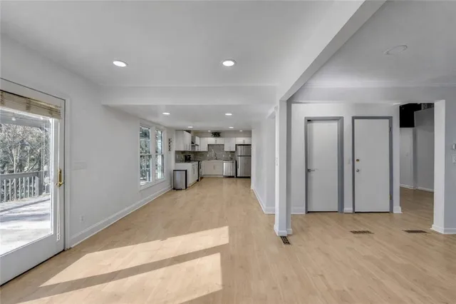 $3,000 | 525 Abernathy Road Northeast, Sandy Springs, GA 30328