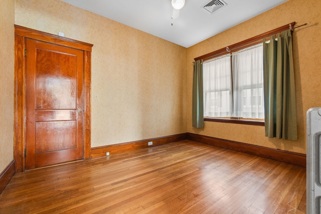 8 Newcastle Road Peabody, MA 01960 - Photo 26 of 38