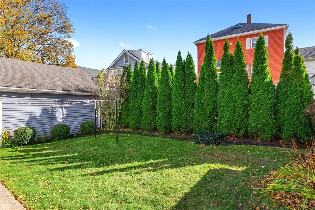 8 Newcastle Road Peabody, MA 01960 - Photo 36 of 38