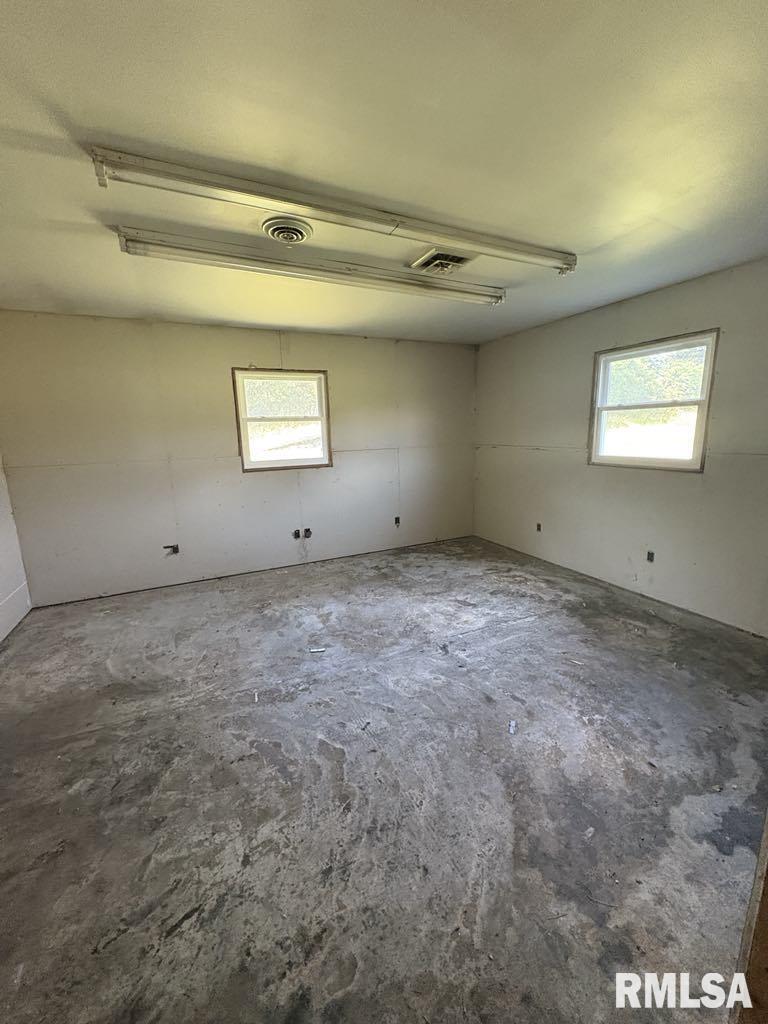 7837 Highway 37 Benton, IL 62812 - Photo 26 of 37 a view of an empty room