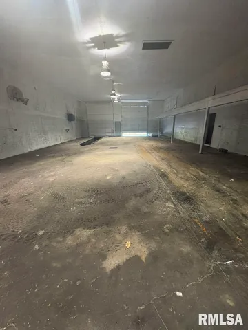 $195,000 | 7837 Highway 37, Benton, IL 62812