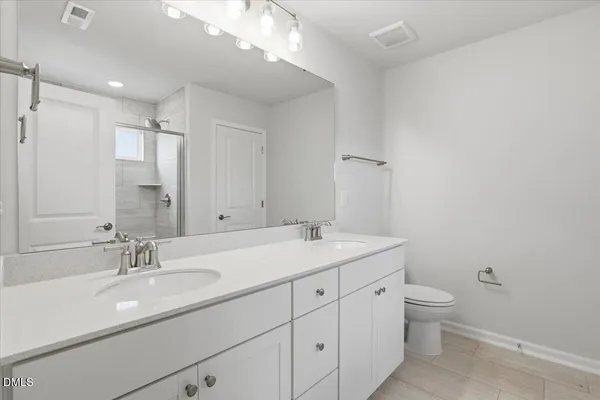 $2,590 | 513 Prestonfield Way, Raleigh, NC 27603