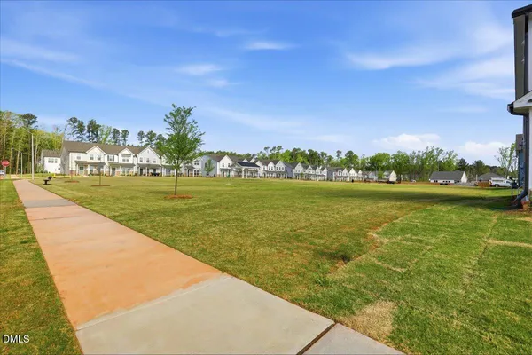 $2,590 | 513 Prestonfield Way, Raleigh, NC 27603