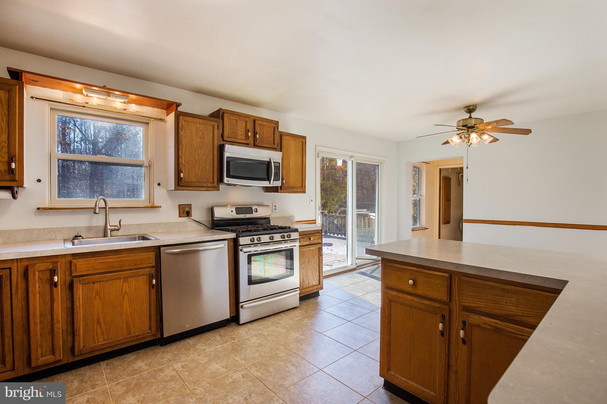 3431 Allday Road Huntingtown, MD 20639 - Photo 2 of 30 Kitchen