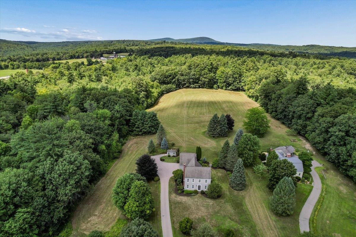343 North Amherst Road Bedford, NH 03110 - Photo 57 of 57 Gallery Image 57