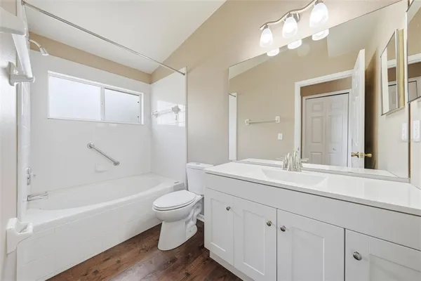 $2,100 | 2727 Mayer Street, Orlando, FL 32806