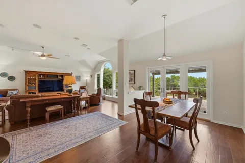 $985,000 | 4705 Foster Ranch Road, Austin, TX 78735