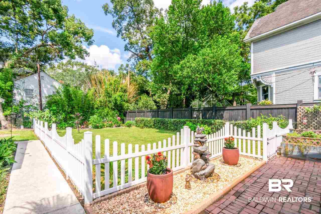 54 South Julia Street Mobile, AL 36604 - Photo 10 of 24