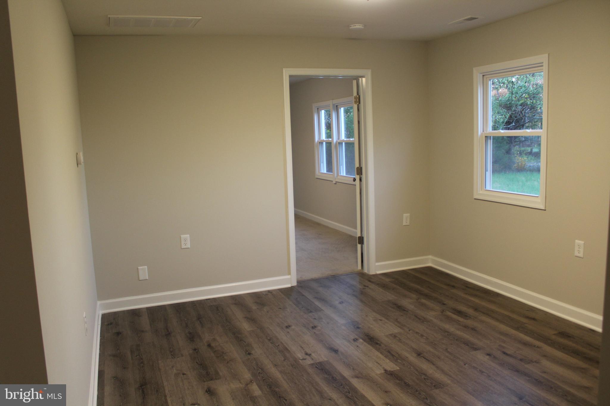 7472 Sumerduck Road Remington, VA 22734 - Photo 6 of 17 Living room